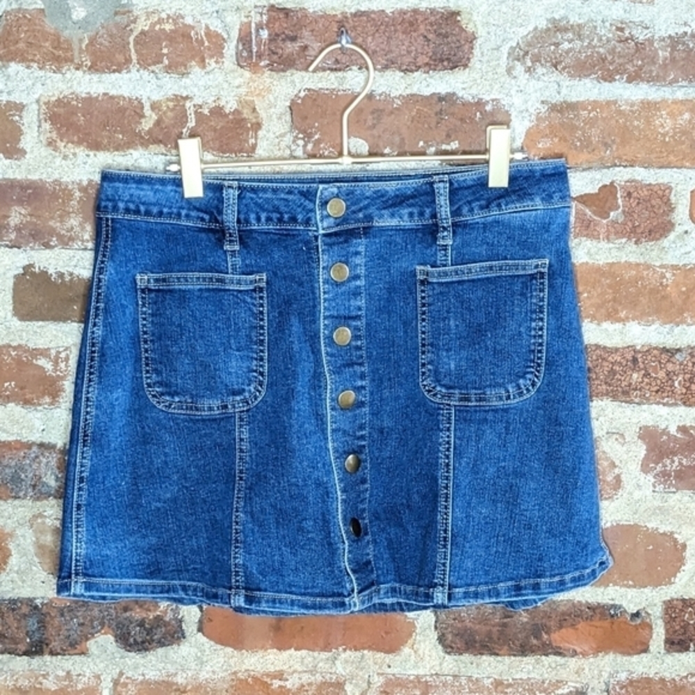 Alter'd State Small Short Blue Denim Jean Skirt w/‎ Button Enclosure